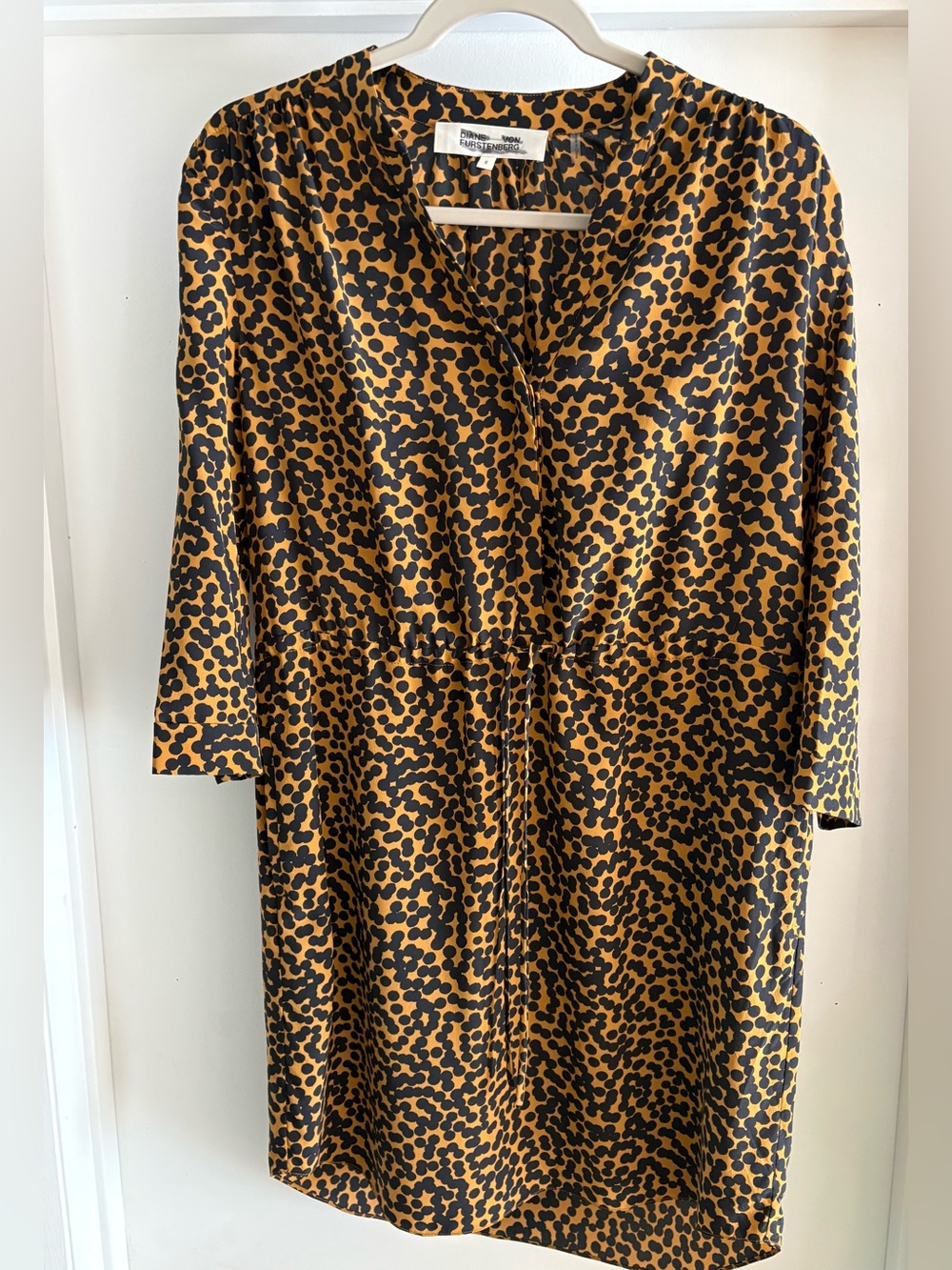Dianne Von Furstenberg Silk Leopard Print Shirt Dtess 6 NWOT
